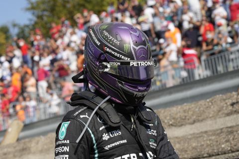 Formula 1: Χάμιλτον και Φερστάπεν ανταλλάσσουν κατηγορίες για το ατύχημα