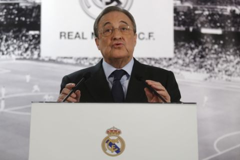 Real Madrid's President Florentino Perez talks to journalists during a news conference at the Santiago Bernabeu stadium in Madrid, Monday, Nov. 23, 2015. Perez appeared before the press two days after Real Madrid lost 0-4 against rival Barcelona. (AP Photo/Francisco Seco)