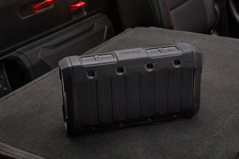 2021 Jeep® Gladiator - wireless speaker