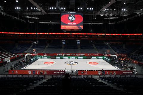 Final Four 2022: Στις 22:00 και όχι στις 20:00 το τζάμπολ του τελικού της EuroLeague