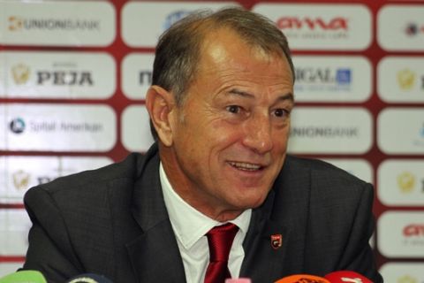 Albanias national team coach Giovanni de Biasi speaks at a news conference, in Tirana, Saturday, Oct. 1, 2016. De Biasi has included four newcomers in his squad for the World Cup qualifiers against Liechtenstein and Spain. (AP Photo/Hektor Pustina)