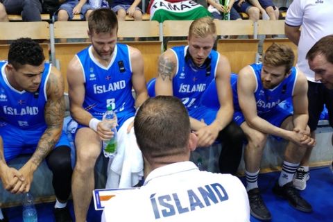 Με Χλίνασον στο Eurobasket η Ισλανδία