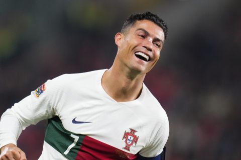 Ο Κριστιάνο Ρονάλντο πανηγυρίζει γκολ της Πορτογαλίας