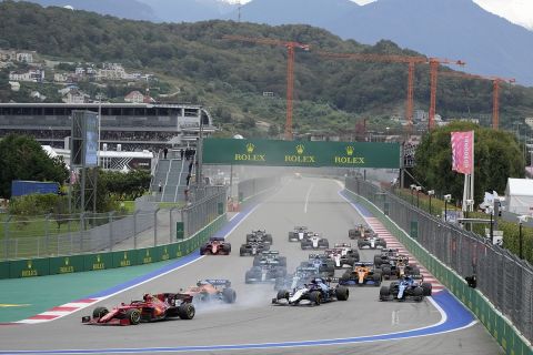 Formula 1: Οι οδηγοί εγκρίνουν τη ματαίωση του GP στο Σότσι, οι Ρώσοι επιμένουν