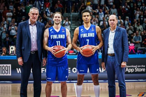 EuroBasket 2022: Κόπονεν και Χαφ έδωσαν το δικό τους "Last Dance" και τιμήθηκαν για την προσφορά τους