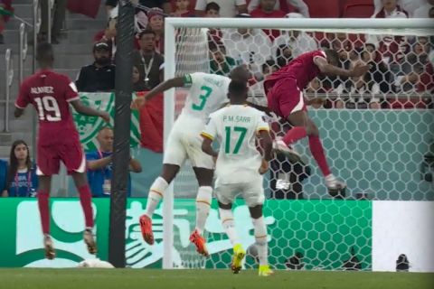 Ο Μουντάρι μειώνει για το Κατάρ σε 2-1 κόντρα στη Σενεγάλη
