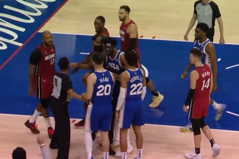 NBA: Ο Τάκερ κόντεψε να έρθει στα χέρια με τρεις διαφορετικούς παίκτες των Σίξερς στο ίδιο παιχνίδι