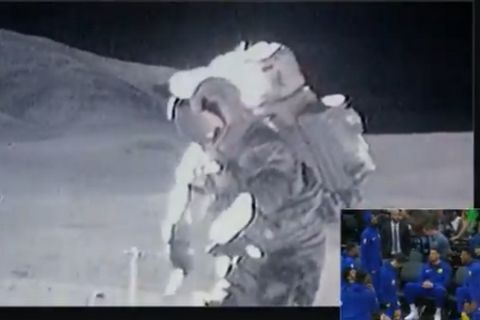 Τρομερό τρολάρισμα των Κινγκς στον Κάρι: Έδειξαν VIDEO άνθρωπο να πατάει στην Σελήνη! 