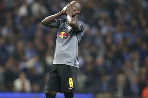 Leipzig's Naby Keita reacts during the Champions League group G soccer match between FC Porto and RB Leipzig at the Dragao stadium in Porto, Portugal, Wednesday, Nov. 1, 2017. (AP Photo/Luis Vieira)