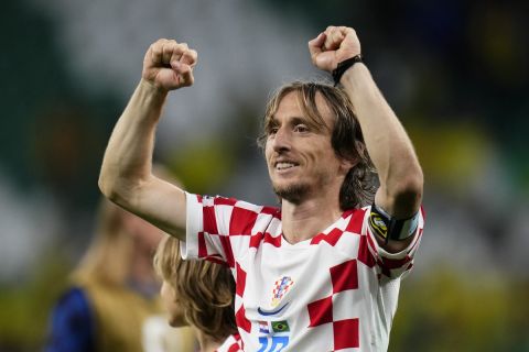 Ο Λούκα Μόντριτς της Κροατίας πανηγυρίζει την πρόκριση κόντρα στη Βραζιλία στα προημιτελικά του Παγκοσμίου Κυπέλλου 2022 στο "Ετζουκέισον Σίτι", Αλ Ραγιάν | Παρασκευή 9 Δεκεμβρίου 2022