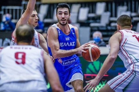 Ο Δημήτρης Κατσίβελης με τη φανέλα της Εθνικής Ανδρών σε αγώνα για τα προκριματικά του EuroBasket 2022