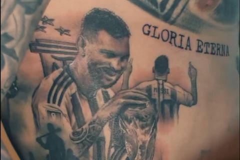 Εθνική Αργεντινής: Ο Οταμέντι χτύπησε εντυπωσιακό τατουάζ τον Μέσι με το τρόπαιο το Μουντιάλ