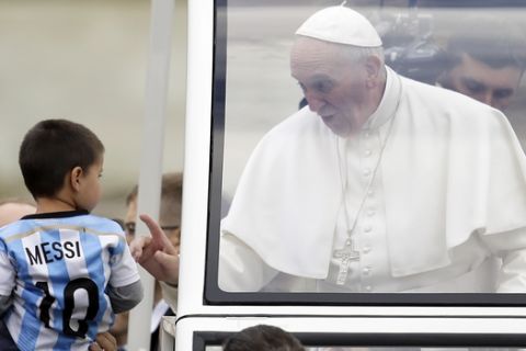 Πάπας Φραγκίσκος: "Ο Μέσι δεν είναι Θεός!"
