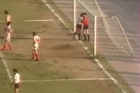 Οι Τσιριμώκος - Σαργκάνης στο Ολυμπιακός - ΟΦΗ 2-0 του 1983-84