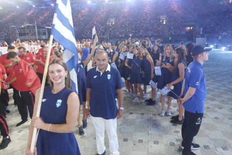 Άρχισαν οι Ευρωπαϊκοί Αγώνες στην Κρακοβία με την Ελλάδα και σημαιοφόρο την Τζένκο να μπαίνει πρώτη στο στάδιο