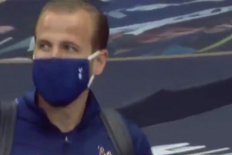 Τότεναμ - Γιουνάιτεντ: Με μάσκες έφτασαν στο γήπεδο οι παίκτες των δύο ομάδων