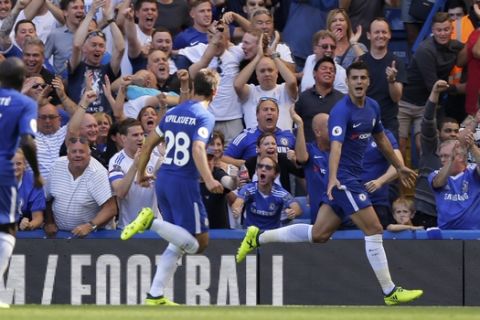 Chelsea's Alvaro Morata, right, celebrates after scoring his side's second goal during the English Premier League soccer match between Chelsea and Everton at Stamford Bridge stadium in London, Sunday, Aug. 27, 2017. (AP Photo/Alastair Grant)