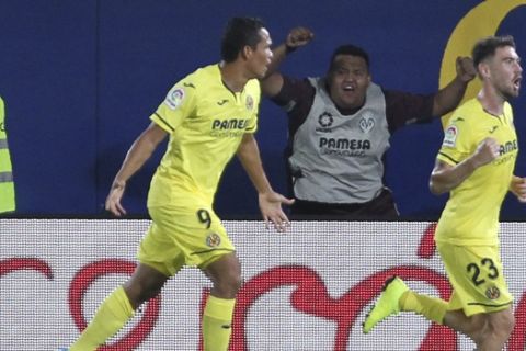 Villareal's Moi Gomez celebrates his goal during the Spanish La Liga soccer match between Villarreal and Real Madrid in the Ceramica stadium in Villarreal, Spain, Sunday, Sept. 1, 2019. (AP Photo/Alberto Saiz)