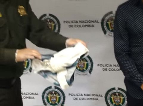 Πρώην διεθνής Κολομβιανός πιάστηκε με κοκαΐνη στο αεροδρόμιο