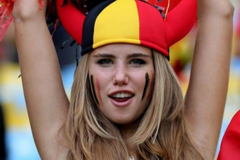 "Ψυχρολουσία" για την σέξι φαν του Βελγίου