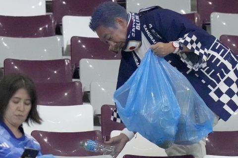 Μουντιάλ 2022: Αποθεωτικό βίντεο για τους Ιάπωνες που καθάρισαν τις εξέδρες μετά τον θρίαμβο με την Γερμανία