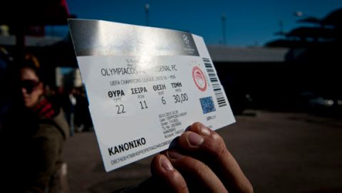 Αμόκ για ένα εισιτήριο του αγώνα Ολυμπιακός - Αρσεναλ
