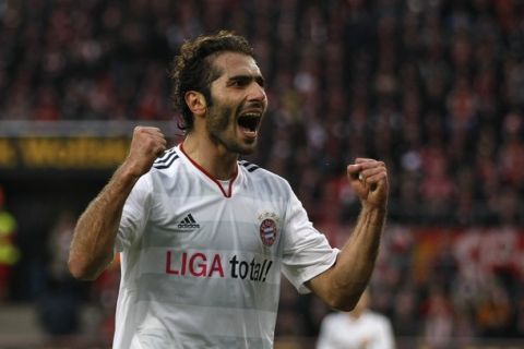 Bayern Munich's Hamit Altintop celebrates a goal against Cologne during the German Bundesliga soccer match in Cologne February 5, 2011. REUTERS/Ina Fassbender (GERMANY - Tags: SPORT SOCCER) ONLINE CLIENTS MAY USE UP TO SIX IMAGES DURING EACH MATCH WITHOUT THE AUTHORITY OF THE DFL. NO MOBILE USE DURING THE MATCH AND FOR A FURTHER TWO HOURS AFTERWARDS IS PERMITTED WITHOUT THE AUTHORITY OF THE DFL. FOR MORE INFORMATION CONTACT DFL DIRECTLY