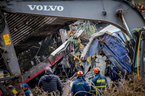 Σύγκρουση τρένων στα Τέμπη: Οργή προκαλεί η ανακοίνωση των εργαζομένων πριν 22 μέρες - "Δεν θα περιμένουμε το δυστύχημα που έρχεται, για να τους δούμε να χύνουν κροκοδείλια δάκρυα"