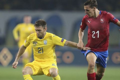 Ο Όλεγκ Νταντσένκο με τη φανέλα της εθνικής Ουκρανίας σε αγώνα του Nations League απέναντι στην Τσεχία