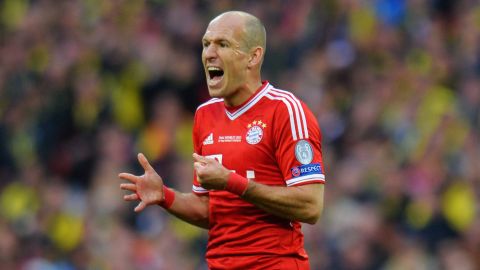 LONDON, ENGLAND - MAY 25:  Arjen Robben of Bayern Muenchen reacts during the UEFA Champions League final match between Borussia Dortmund and FC Bayern Muenchen at Wembley Stadium on May 25, 2013 in London, United Kingdom.  (Photo by Shaun Botterill/Getty Images)