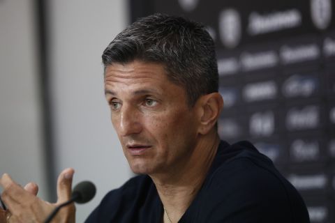 Ο Ραζβάν Λουτσέσκου στη διάρκεια της συνέντευξης Τύπου ενόψει Ριέκας | 18 Αυγούστου 2021