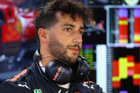 Η Mercedes "τρόμαξε" τον Ricciardo