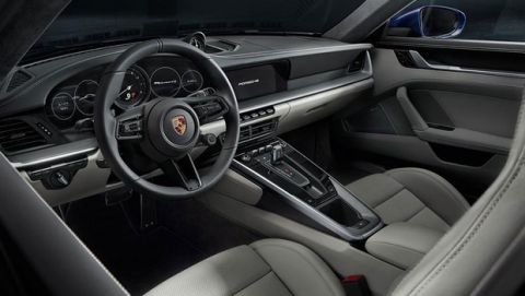 Αποκαλύφθηκε η νέα Porsche 911 