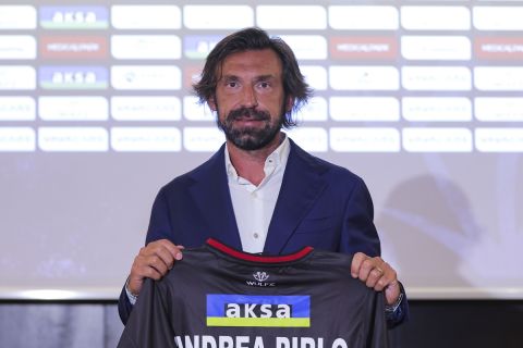Ο Αντρέα Πίρλο κατά την επίσημη παρουσίασή του ως ο νέος προπονητής της  Καραγκιουμρούκ | 13 Ιουνίου 2022