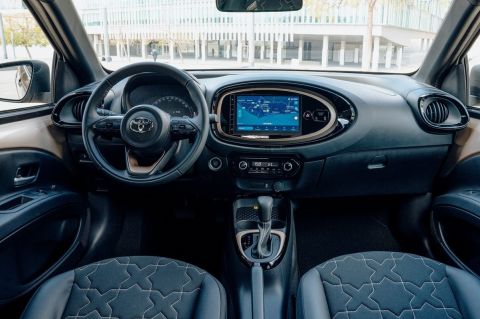 Toyota Aygo X: Ήρθε και είναι ετοιμοπαράδοτο από 14.370 € - Δείτε τις τιμές για όλες τις εκδόσεις