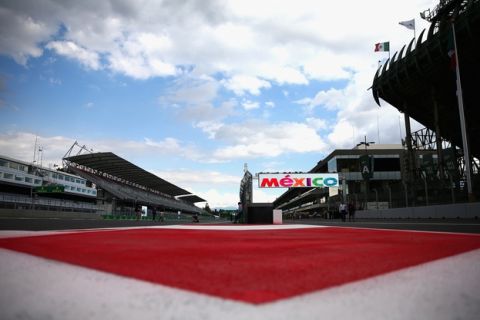 MEXICO CITY, MEXICO - OCTOBER 29:  A general view of the track during previews to the Formula One Grand Prix of Mexico at Autodromo Hermanos Rodriguez on October 29, 2015 in Mexico City, Mexico.  (Photo by Clive Mason/Getty Images)