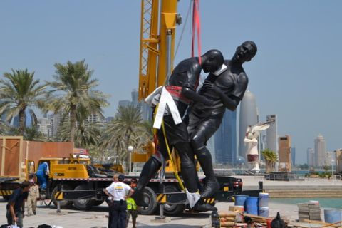Απέσυραν το άγαλμα του Ζιντάν στο Κατάρ