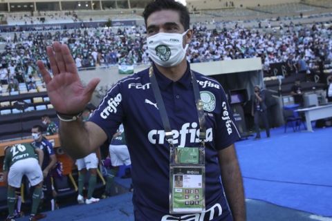 Ο τεχνικός της Παλμέιρας, Αμπέλ Φερέιρα, λίγο πριν από την έναρξη του τελικού του Copa Libertadores 2021 απέναντι στην Σάντος