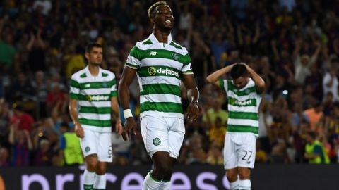BARCELONA, SPAIN - SEPTEMBER 13: Moussa Dembele of Celtic reacts after missing a penalty during the UEFA Champions League Group C match between FC Barcelona and Celtic FC at Camp Nou on September 13, 2016 in Barcelona, Spain.  (Photo by David Ramos/Getty Images)
