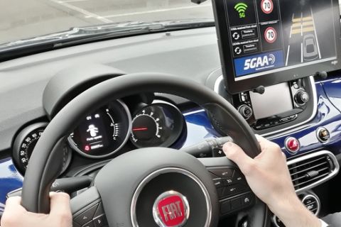 H τεχνολογία 5G θα κάνει τα αυτοκίνητα πιο έξυπνα και ασφαλή