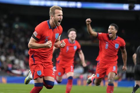 Ο Χάρι Κέιν της Αγγλίας πανηγυρίζει γκολ που σημείωσε κόντρα στη Γερμανία για τη League A του Nations League 2022-2023 στο "Γουέμπλεϊ", Λονδίνο | Δευτέρα 26 Σεπτεμβρίου 2022