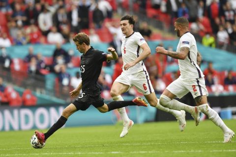 Ο Τόμας Μίλερ κόντρα στον Χάρι Μαγκουάιερ σε αναμέτρηση Γερμανία - Αγγλία στο Euro 2020