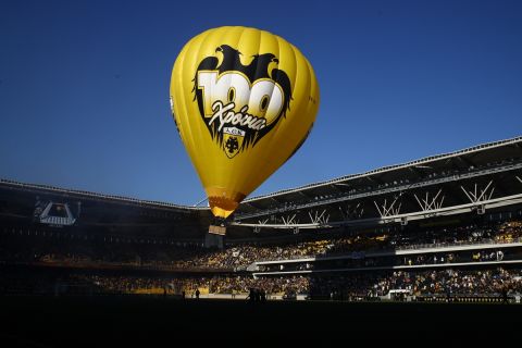 ΑΕΚ: Οι εκπληκτικές εικόνες από το αερόστατο της Ένωσης για τα 100 χρόνια