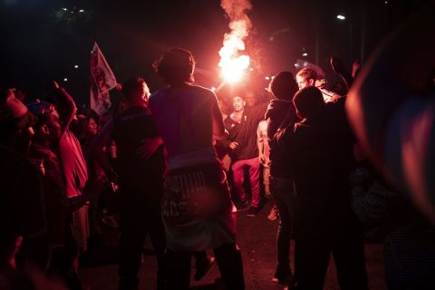 Οι οπαδοί της Ρίβερ Πλέιτ πανηγυρίζουν στους δρόμους του Μπουένος Άιρες την κατάκτηση του πρωταθλήματος