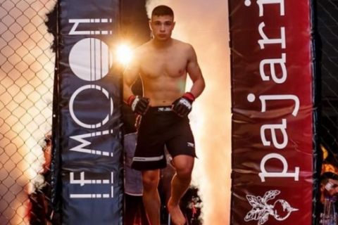 Kώστας Ντελής: Η "αποκάλυψη" του MMA Challenge Pro που πήρε τον τίτλο μόλις στα 18