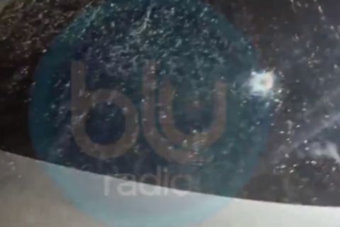 Λουίς Ντίας: Το θρυμματισμένο τζάμι από τις σφαίρες στο αυτοκίνητο με το οποίο απήχθη η μητέρα του