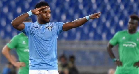 SS Lazio's midfielder Ogenyi Onazi jubilates after scoring the goal during the Uefa Europa League Group G soccer match SS Lazio vs AS Saint-Etienne Loire at Olimpico stadium in Rome, Italy, 01 October 2015.
ANSA/ETTORE FERRARI