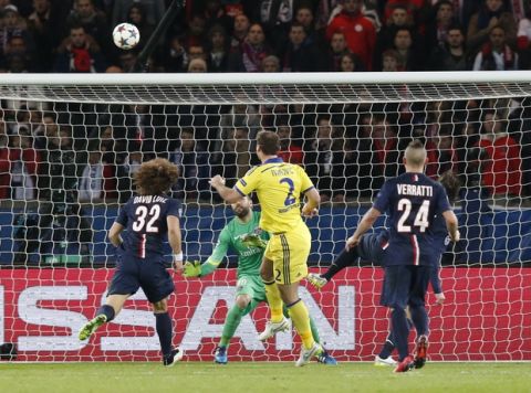 Chelsea's Branislav Ivanovic, center (2), scores the opening goal during the Champions League round of 16 first leg soccer match between Paris Saint Germain and Chelsea at the Parc des Princes stadium in Paris, France, Tuesday, Feb. 17, 2015. (AP Photo/Michel Euler)