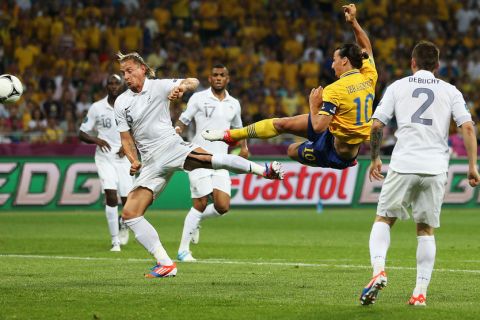 KIEV, UKRAINE - JUNE 19: Zlatan Ibrahimovic of Sweden scores the opening goal during the UEFA EURO 2012 group D match between Sweden and France at The Olympic Stadium on June 19, 2012 in Kiev, Ukraine.  (Photo by Julian Finney/Getty Images)