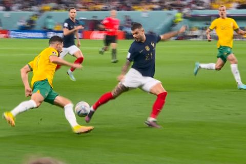 Μουντιάλ 2022, Γαλλία - Αυστραλία: Ο Ερναντέζ τραυματίστηκε σοβαρά πριν από το 0-1 των "socceroos"